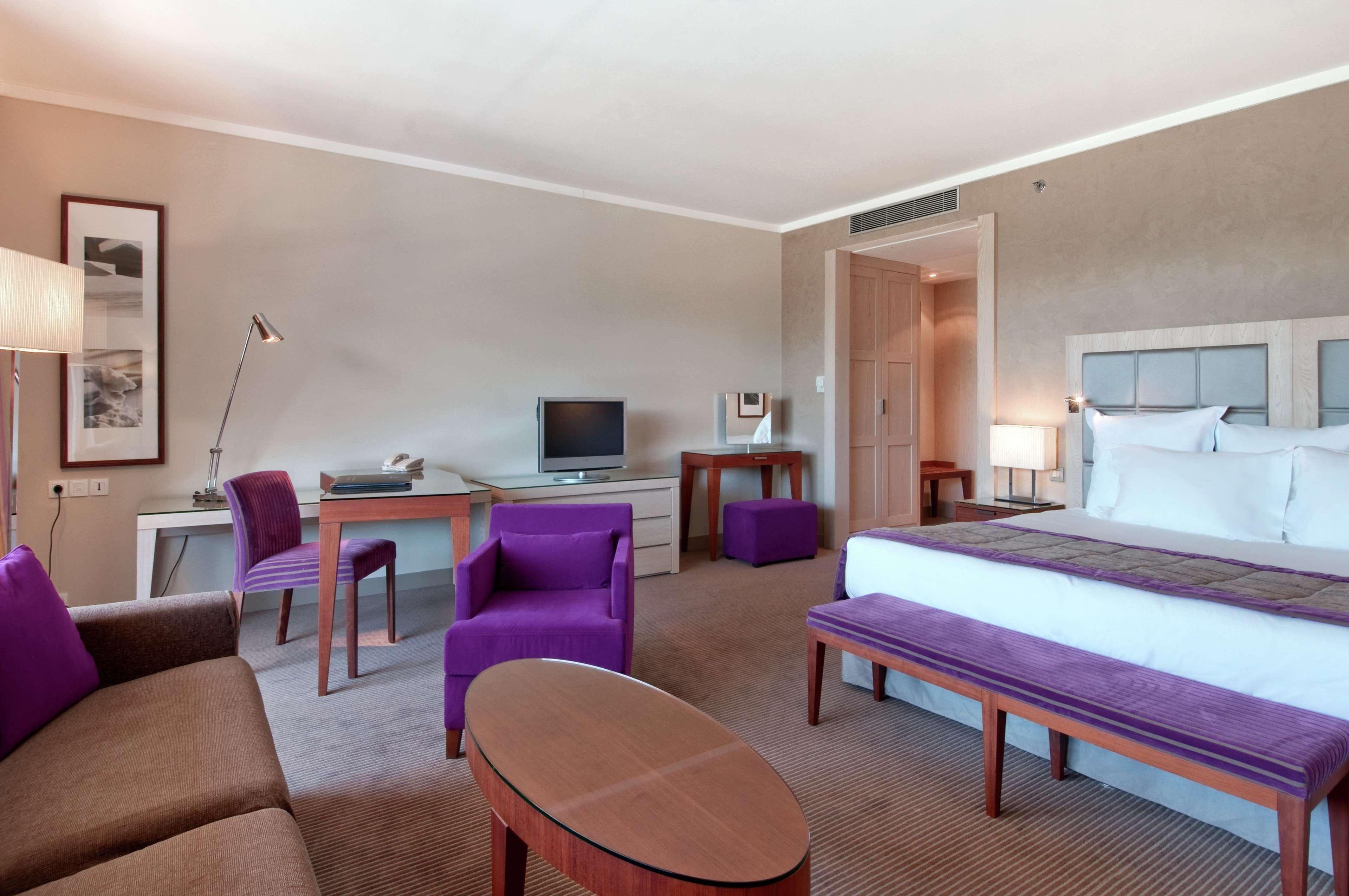 Hilton Evian Les Bains Otel Oda fotoğraf